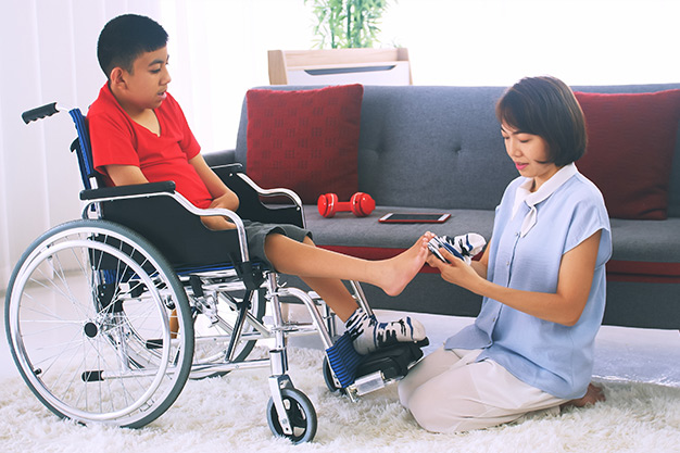 Aide à domicile pour personne handicapée à Issy-les-Moulineaux